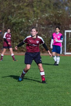 Bild 359 - B-Juniorinnen Halstenbek-Rellingen - Hamburger SV 2 : Ergebnis: 3:8